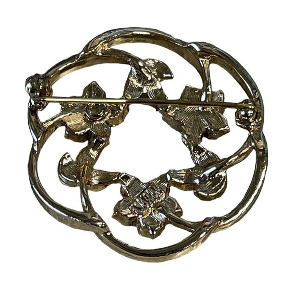 Sarah Coventry Gold Tone Floral Brooch Pin Red Enamel Accents Textured Leaves - Picture 5 of 6